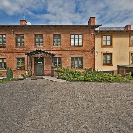 Hotel Restauracja Pod Parowozem Островец-Свентокшиский Экстерьер фото